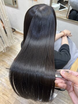 ルストロバイボクノ 横須賀中央(Lustro by bokuno) 乾かすだけで叶うさらつやストレート