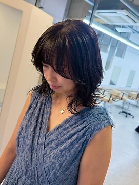 エトレ(etore) ミディアムレイヤー/くびれミディアム/抜け感/垢抜けスタイル