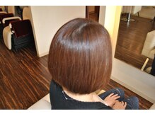 ティーズヘア(T’s hair)の雰囲気(1回の高濃度水素水をするだけで”天使の輪”ができる特殊技術)