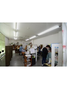 シェービングで清潔感UP！プロの本格的なシェービングで肌のトーンUP！爽やかな印象に仕上げます。