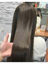 ベル(BELL) オリーブグレージュ