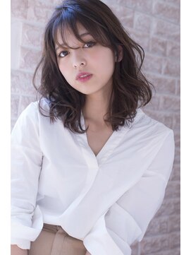 エアー 福岡(AIR) 大人かわいいモーブカラーくびれミディ耳かけの厚めバングも