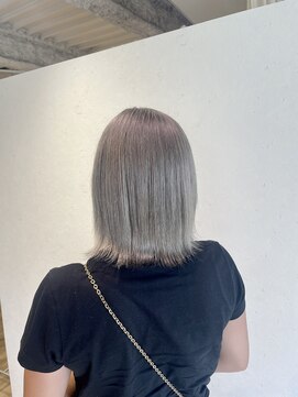 エヌプラス(N+) 黒髪グラデヘアーオリーブグレー小顔に見せるヘアココアベージュ