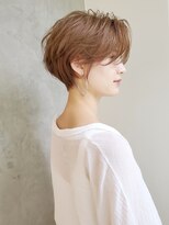 ルアーナ(LUANA)&nbsp;束感、毛流れが魅力のハイトーン色っぽショートスタイル☆