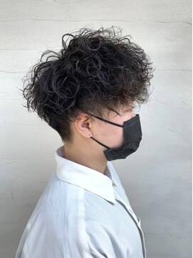 ロダット 横浜(LODAT by little) ツイストスパイラルパーマ【LODAT横浜】