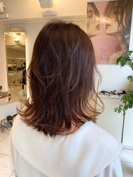 ヘアーアンドメイク ブリリアント(hair&make BRILLIANT) 外ハネミディ