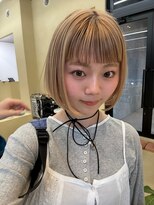 スニュウ(snuw)&nbsp;【snuw_hotaru】ブリーチカラーミルクティカラーボブ