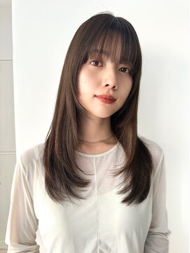 ガーデンヨコハマエスト(GARDEN YOKOHAMA est) オリーブベージュ　グレージュ　レイヤーカット　顔周りカット