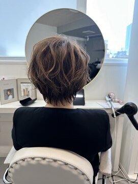 アルトル 池袋(altru) ◇大人可愛い20代30代40代50代前下がりショートボブ丸みショート