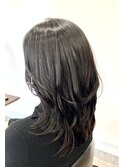 寒春の風との相性抜群　クール感ロングレイヤー