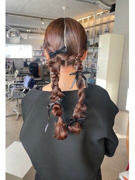 ノード(NODO) ツイン編み下ろしヘア