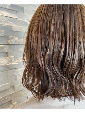 クリアベージュ