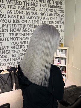 スワイ(SWAY) ホワイト/ケアブリーチ/ダブルカラー/縮毛矯正/岡山