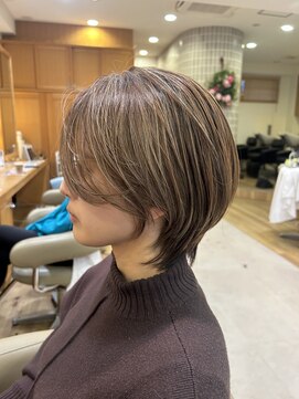 ユウヘアー 三軒茶屋店(U Hair) ショート/ハイライトカラー
