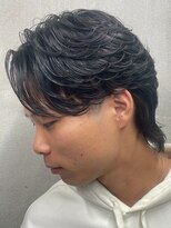 ダズルヘアラッシュ(DAZZLE hair RUSH)&nbsp;フェザーパーマフェードセンターパートメンズ眉毛ブリーチ