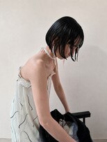ヘアーアイストゥーレ(HAIR ICI TRE) ボブ ミニボブ 切りっぱなし 漆黒カラー 黒髪 夏ヘア