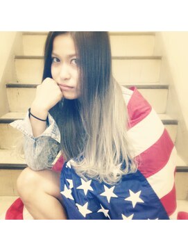 トロニー(TLONY) 外国人風 エッジィ メルティ  グラデーション