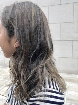 ロエナ(ROENA) クラシカルデジタルパーマバレイヤージュロブ