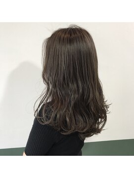 クラン(clan) 【clan】大人可愛いアンニュイシースルーロング