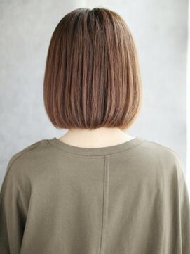 ヘアメイク ナル(hair make nalu) 長めの前髪のワンカールボブスタイル