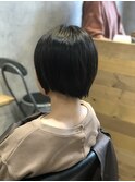 カーキグレージュマッシュショートボブフェザーバングヘナ(所沢)