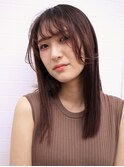 顔周りレイヤーセミロング