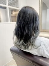 裾カラー×グラデーション