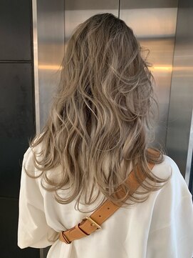 ラフ トウキョウ 薬院店(RAF TOKYO) 【trend外国人風 STYLE】shadowroots×ミルクティーベージュ