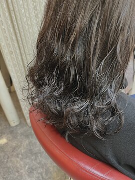 ロマンヤカタ ファース(ROMAN YAKATA fars) ふんわりデジタルパーマスタイル@田島(2024/6)