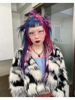 レコ 渋谷(LECO) ブルー×ピンクのスペシャルデザイン