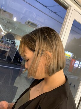 ピノ(pino.) シャドウルーツボブぷつっとボブミニボブショート