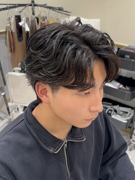 ゼスト フィーノ(ZEST fino) フェザーショート/フェザーパーマ/メンズ特化スタイリスト