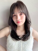 リヤン 表参道(lyann)&nbsp;エアリーカールうる艶髪美髪サイドバング小顔黒髪斜めバング