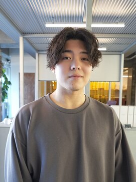 ウード(OUD) シャドウパーマ