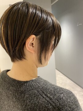 ロゼオ(Roseo) ハイライト+くびれショート