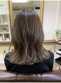 ミルクティーグレージュ