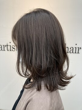 アッシュ アーティスティック スタジオ オブ ヘア(Ash artistic studio of hair) ペールグリーンカラー