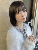 アイユー(ii+U)&nbsp;内巻きボブ　暗髪ボブ　ネイビーカラー