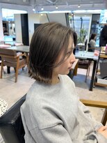 トレス(TRESS)&nbsp;くびれボブ　レイヤーボブ　ミディアムヘア