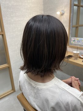 アレクサ 保谷(ALEXA) 切りっぱなしボブ　外ハネ