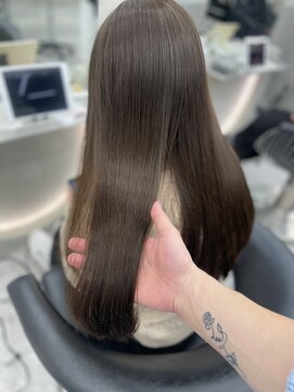 ロンドウル 熊本(Lond ulu) 韓国ヘア/韓国レイヤー/ワンカール/髪質改善/チョコレート/暗髪