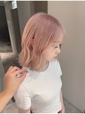 サーモンピンク