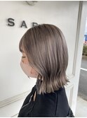 グレージュ