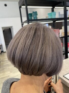 ディーボーイ 健軍店(D-BOY) 白髪ぼかし