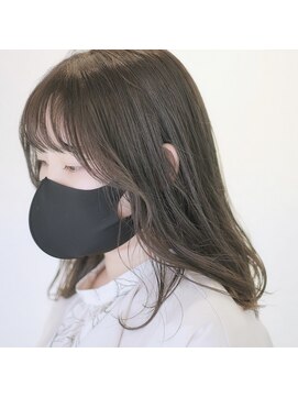 コエ(Coe) ブリーチヘアから暗髪グレージュ