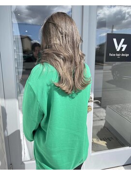 ヴォイスヘアーデザインウル(Voice hair design ulu) ミルクティーベージュ/レイヤーカット/髪質改善