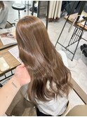 透明感ベージュ