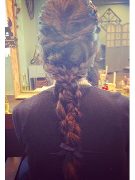 ヘアーサロン リノ(Hair Salon Lino) ヨーロピアン三つ編みアレンジ