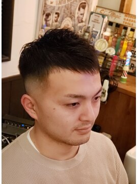 バーバーショップ ブラザーズ(barbershop Brothers) Middle Fade　クロップスタイル