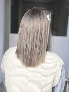 エイト 恵比寿店(EIGHT ebisu) tomi-107 グレージュカラー！